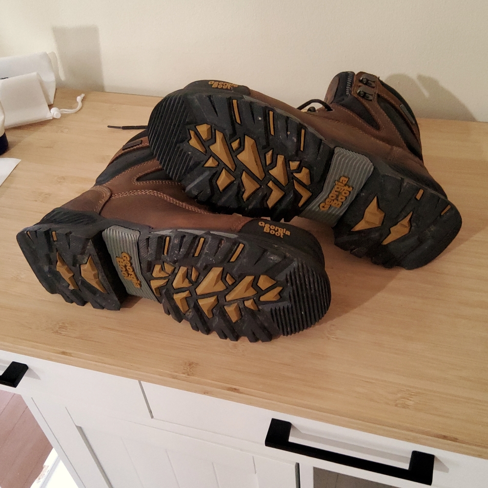 Mens boots - Picture 3 of 3